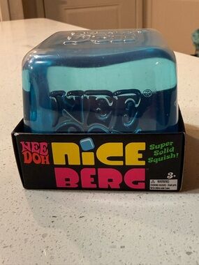 NeeDoh Nice Berg Super Solid Squish - Blue - Squeeze